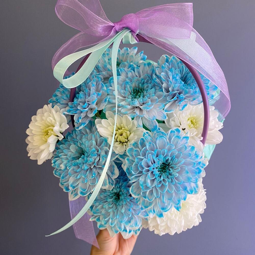 https://content2.flowwow-images.com/data/flowers/1000x1000/37/1728111282_81737037.jpg